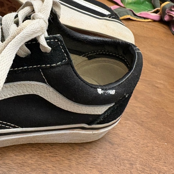 Vans Black and White Women's Sneakers - Picture 3 of 8